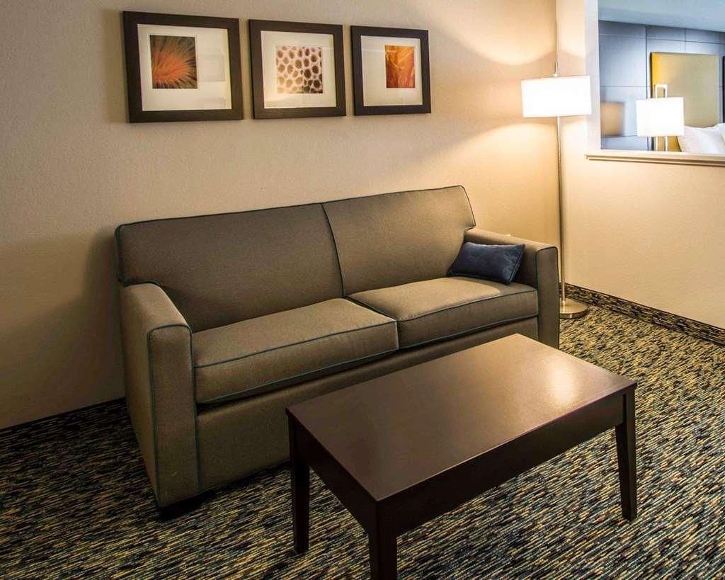 Comfort Lauderdale Airport South & Cruise Port Hotel 3*