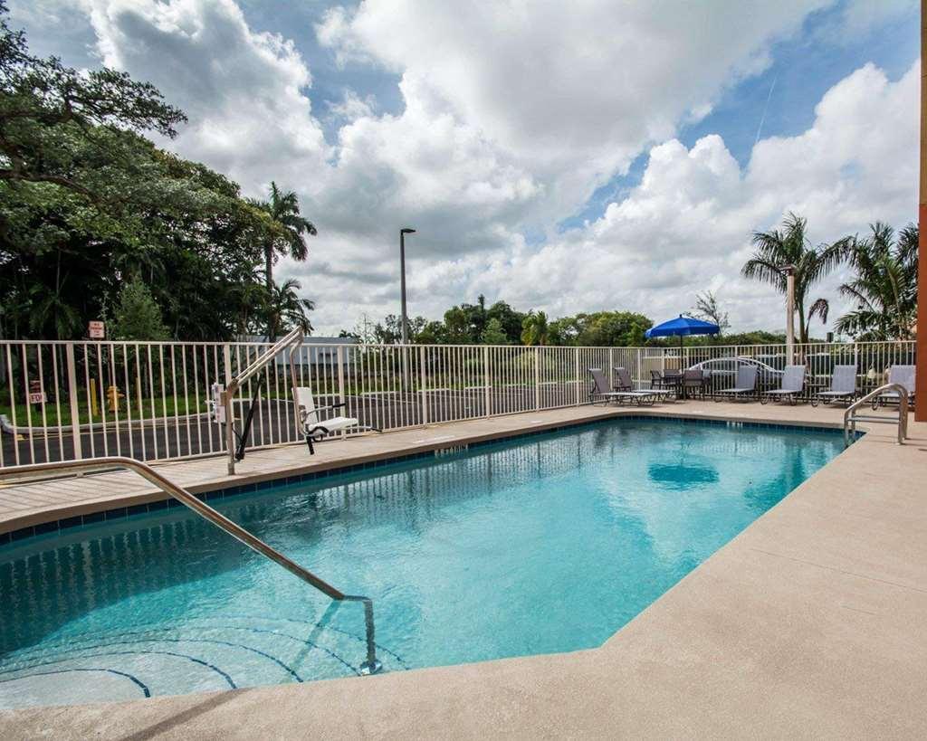 Hotel Comfort Lauderdale Airport South & Cruise Port Dania Beach