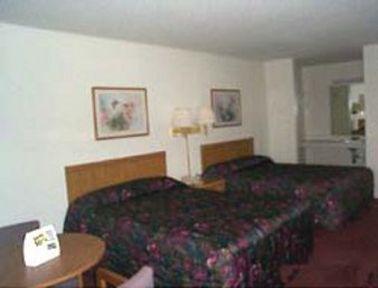 Opulent Oasis Hotel Crestview