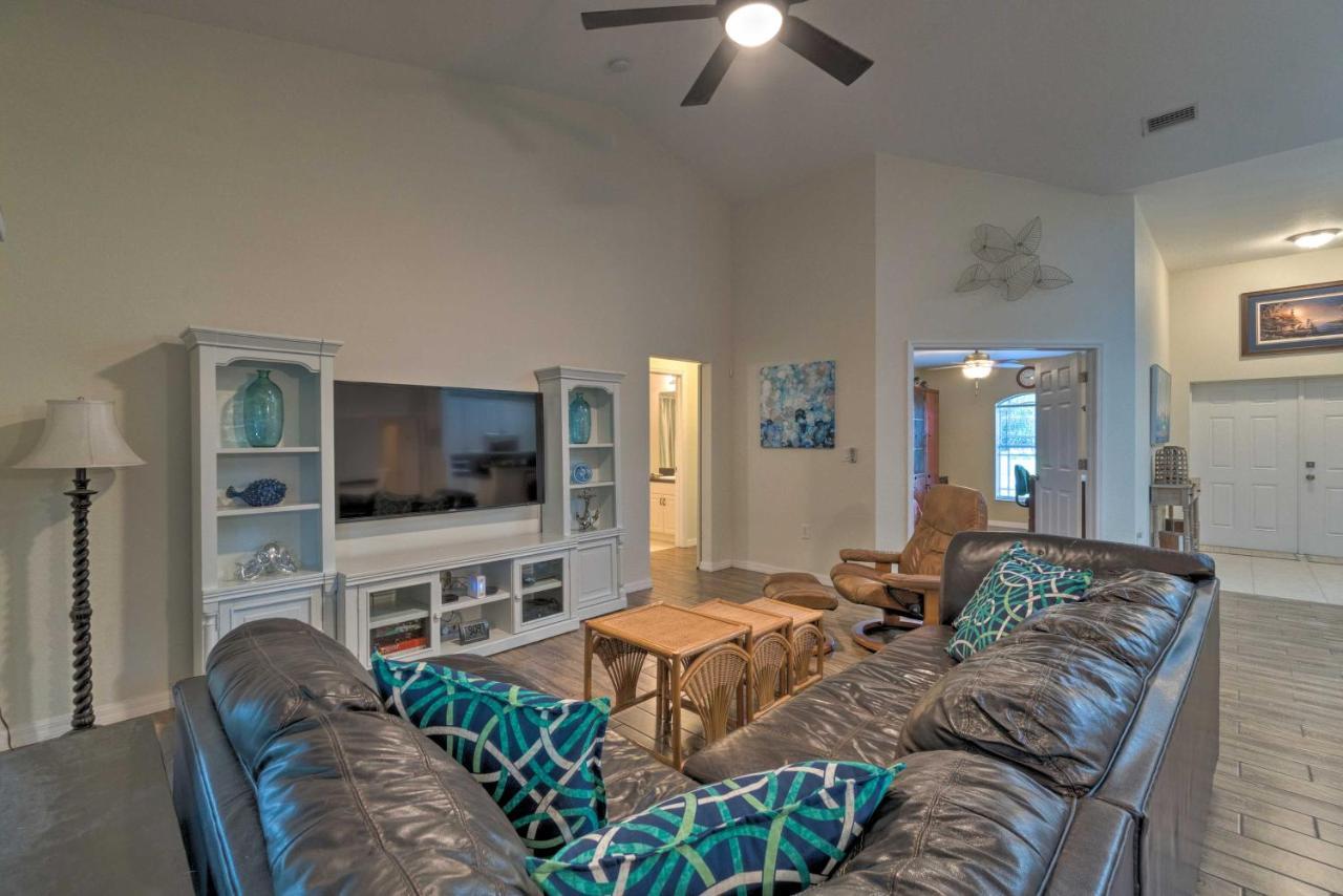 Holiday home Breezy Gulf Coast Getaway About 4 Mi To Park *