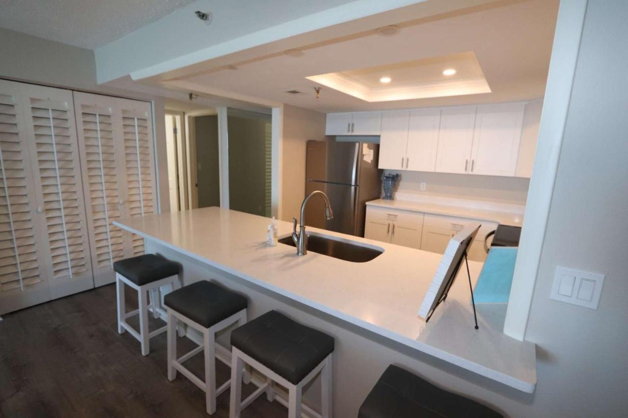 Sandcastle Penthouse #3 * Clearwater Beach