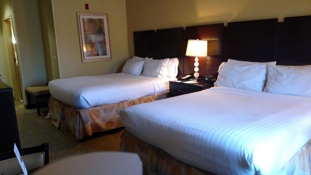 Express & Perry, An Ihg Hotel