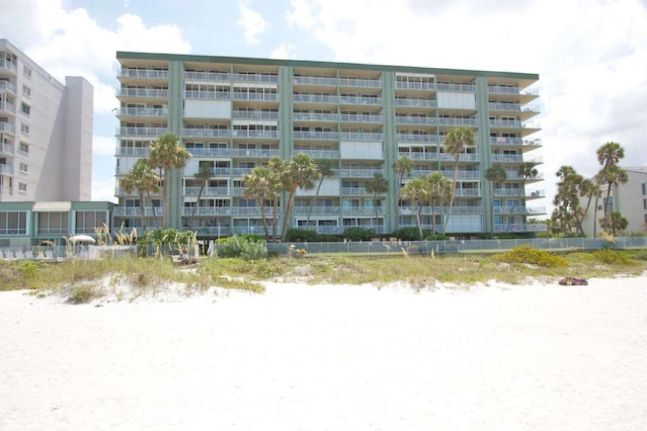 707 Sandcastle One *