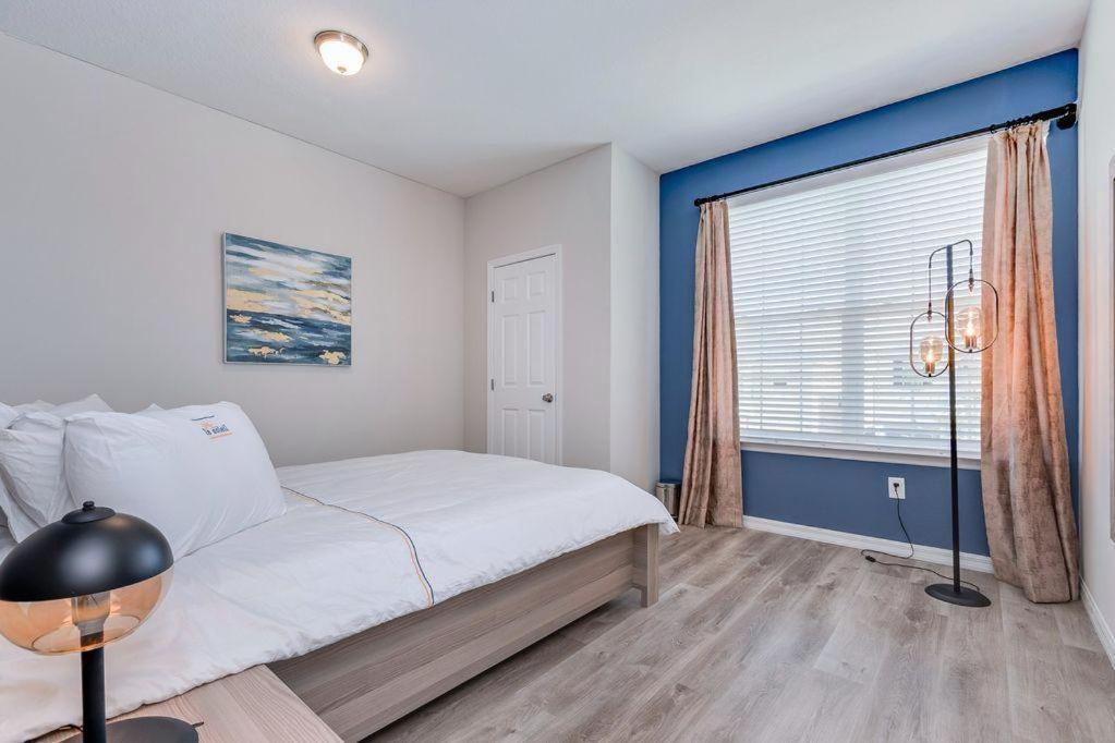 Bsv1810 - Luxury 8 Bedroom 6 Bathroom In The Desirable Solara Holiday home