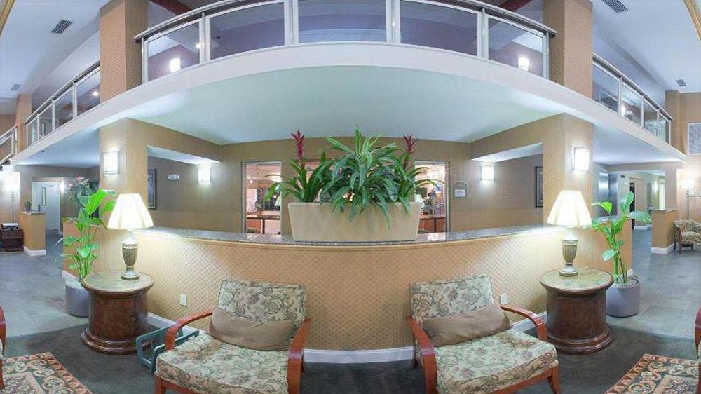 Express & West By Ihg Hotel Bradenton
