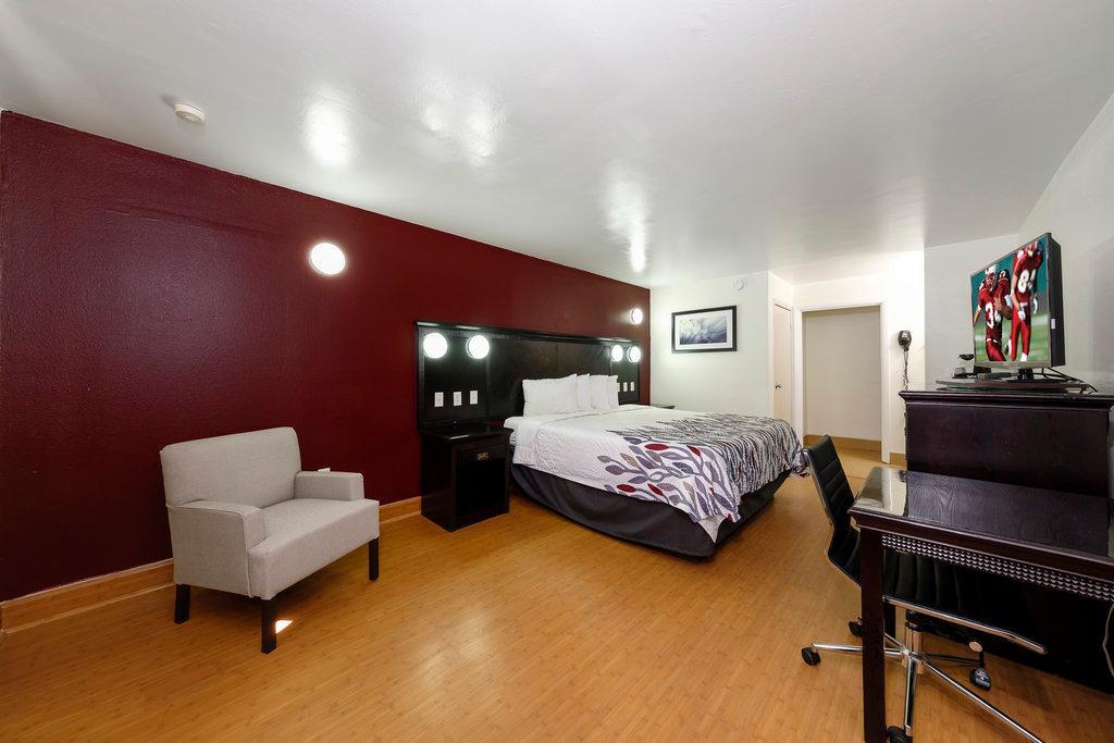 Motel Red Roof