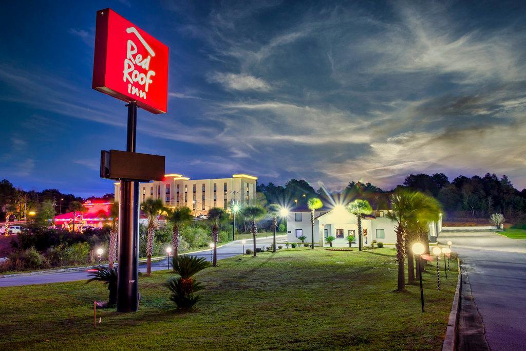 Red Roof Motel 2*