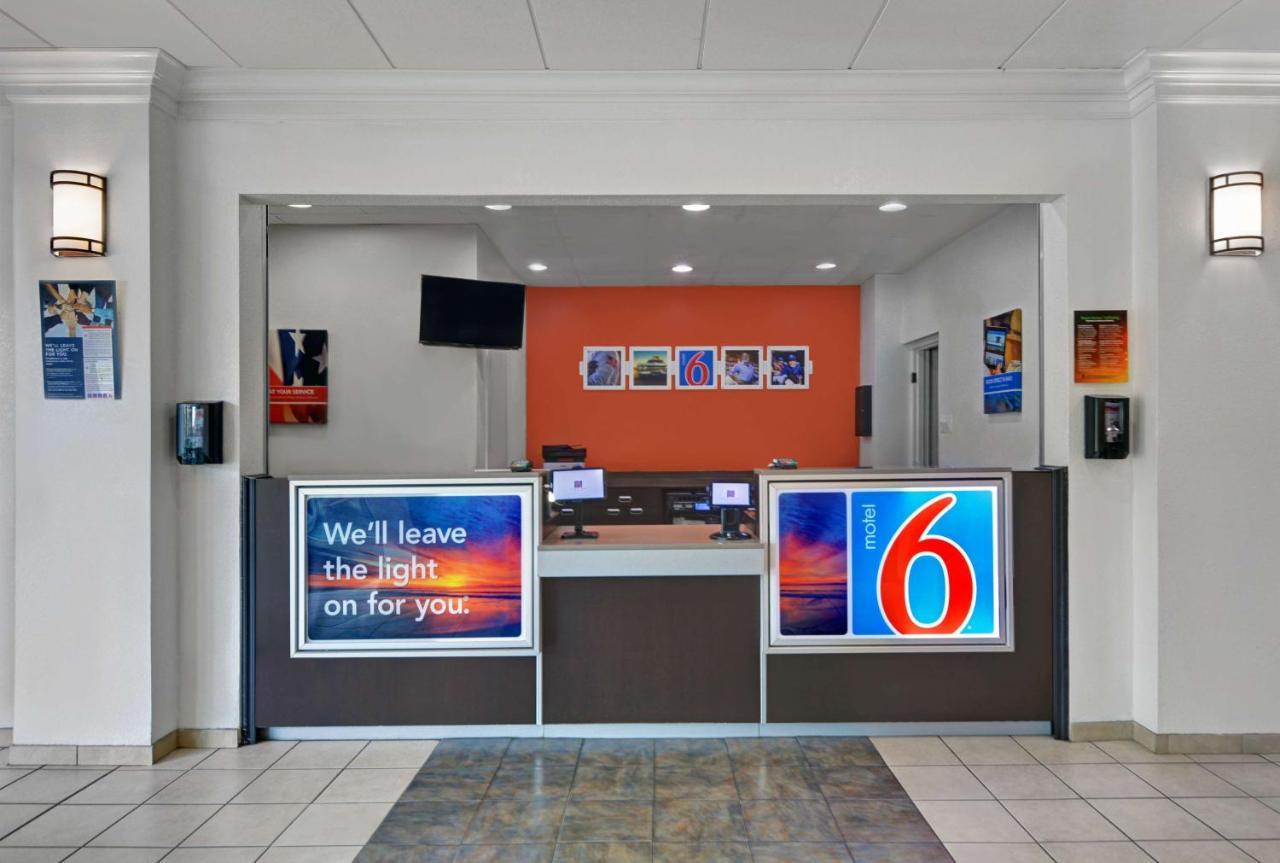 Hotel 6-cutler Bay, Fl