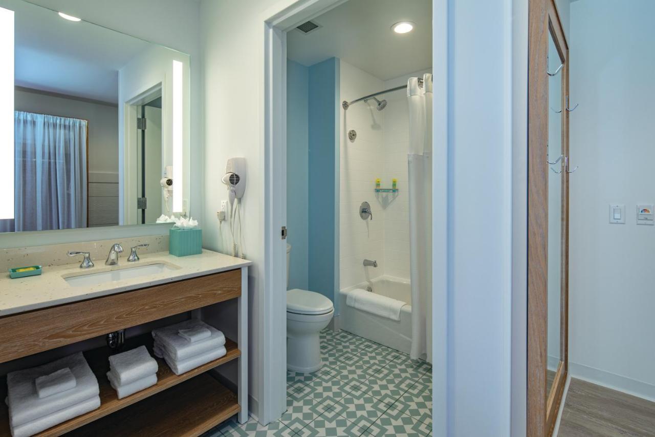 Resort Universal's Endless Summer - Dockside And 3*