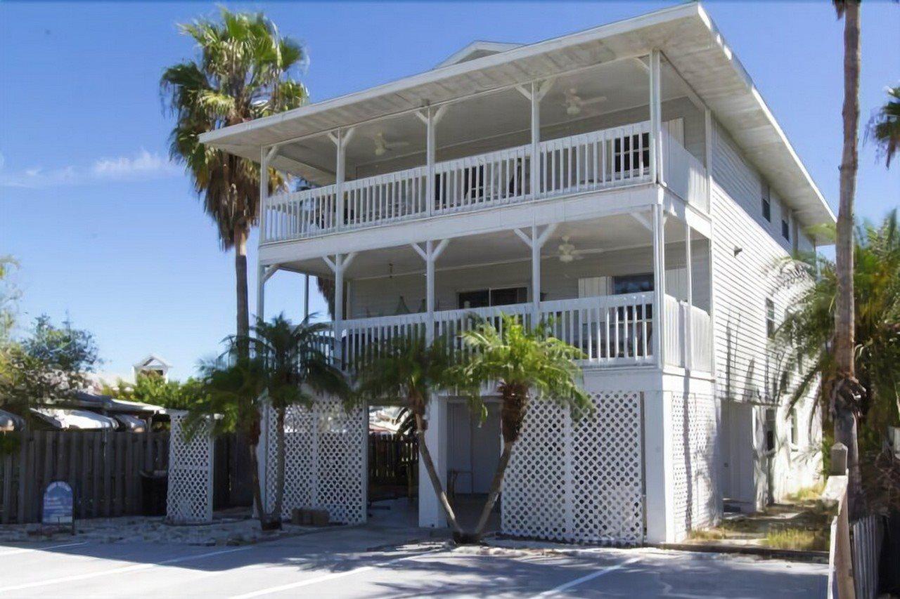 Good Times Both Units Townhouse Holiday home Bradenton Beach
