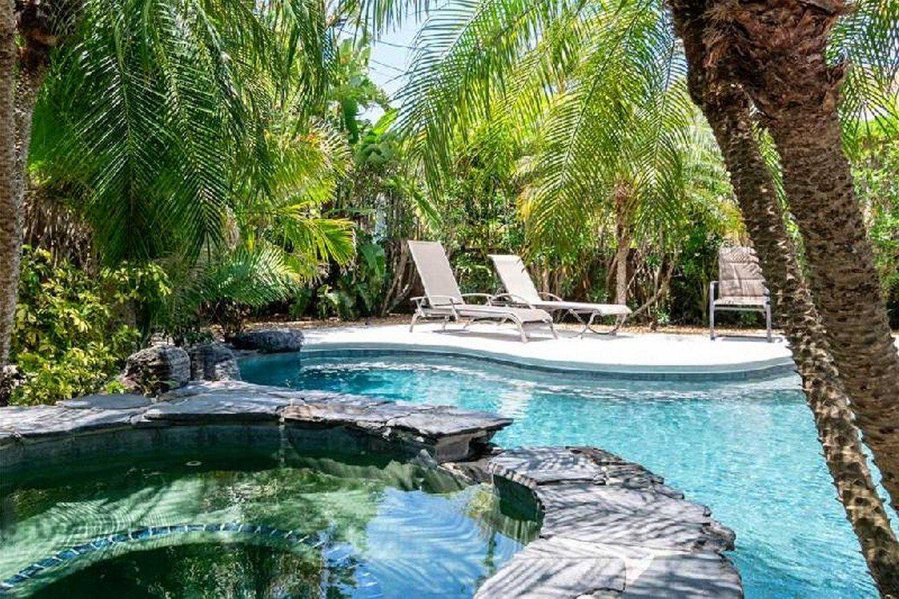 Beachside Apartment