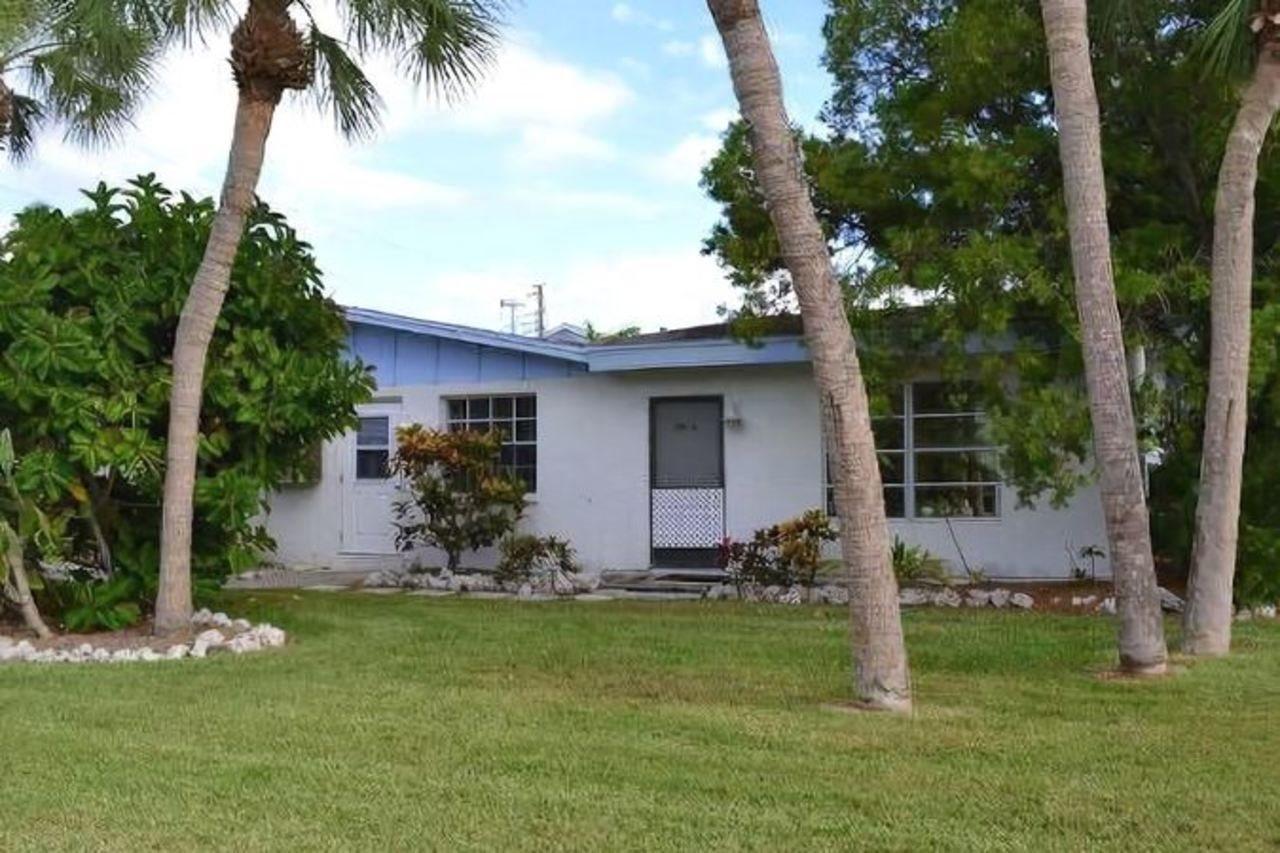 Apartment While Away Holmes Beach