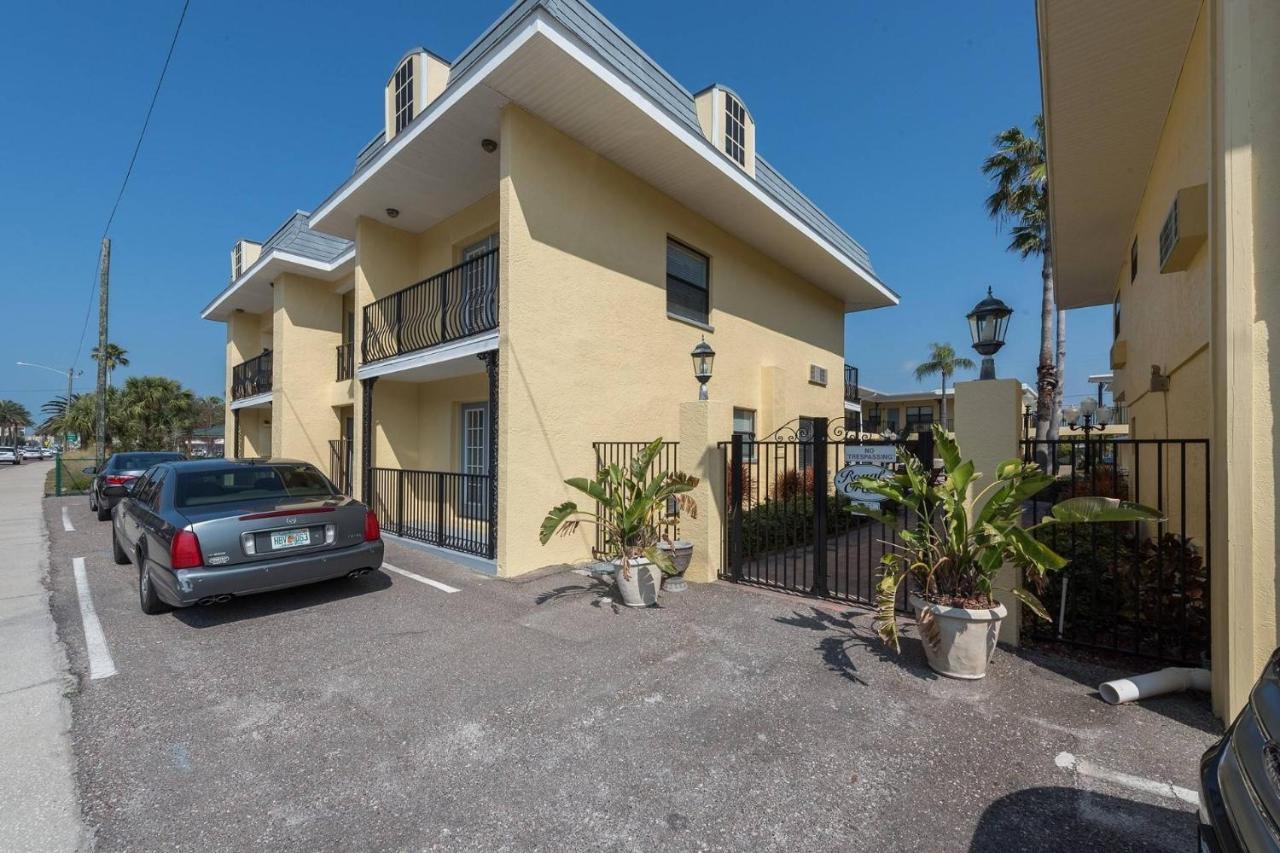 204 - Royal Orleans Holiday home *