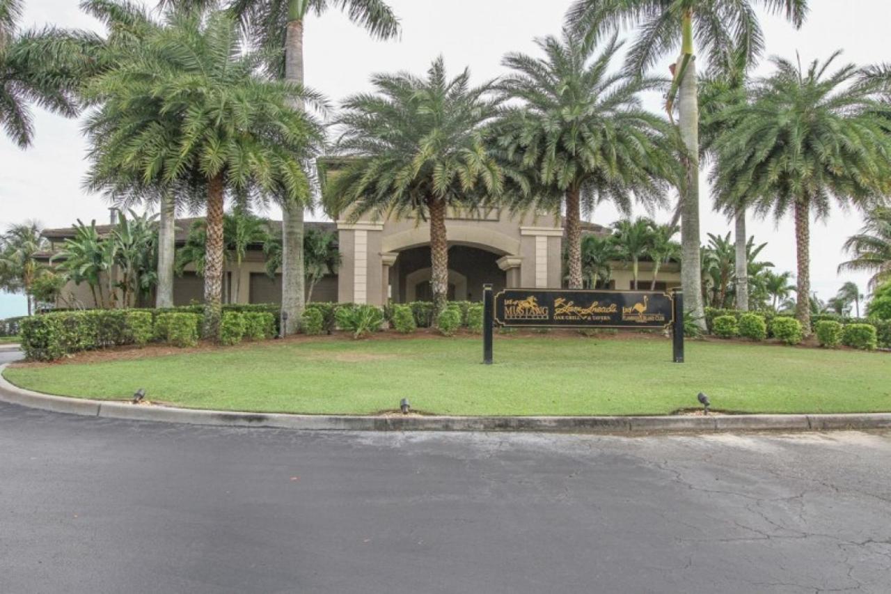 Greenlinks Golf At Lely *