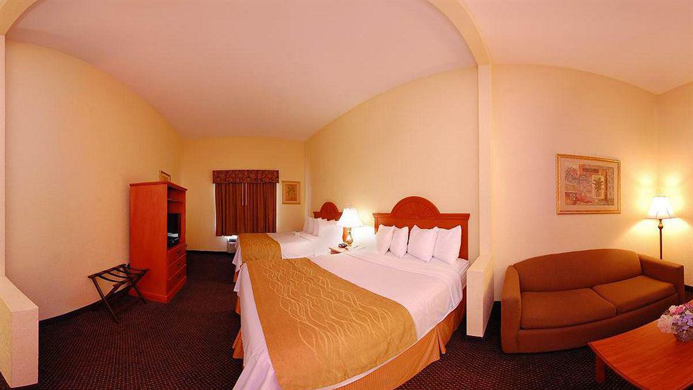 Comfort & I-95 Hotel 3*