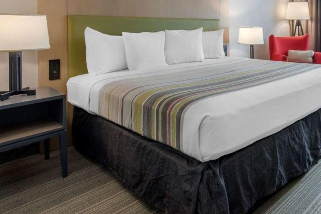 Country & By Radisson, Port Canaveral, Fl 3*