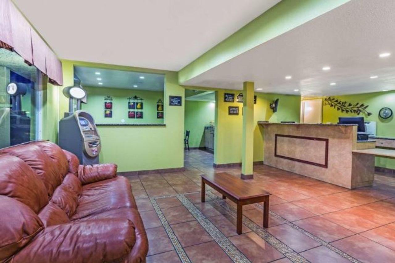 6 Riviera Fl Hotel