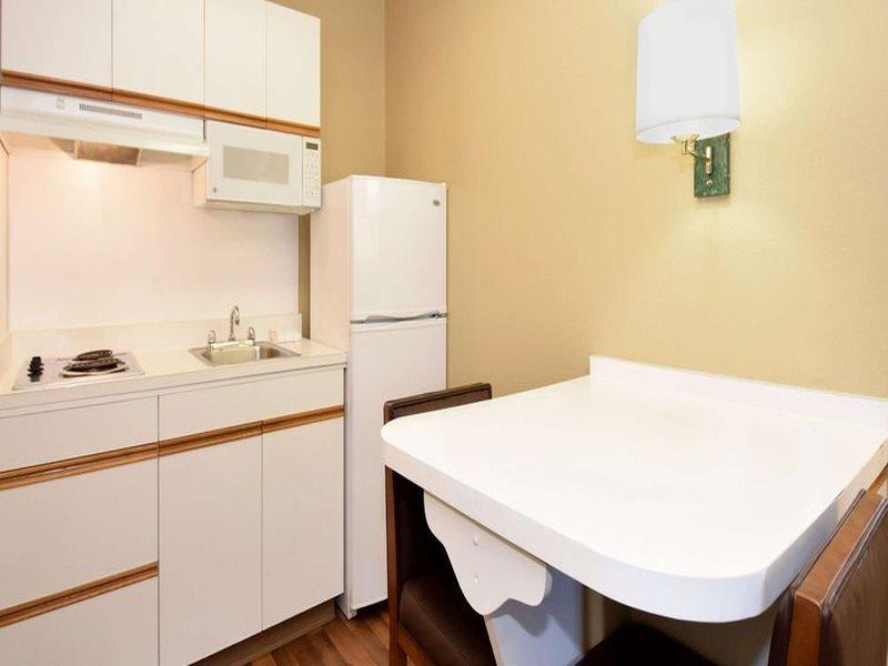 Extended America - - Airport - Spruce Street Hotel 2*