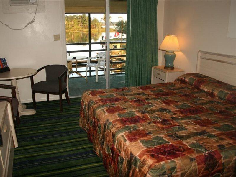 Hotel The Port And Marina Crystal River