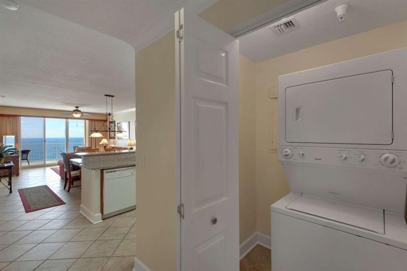 Twin Palms 603
