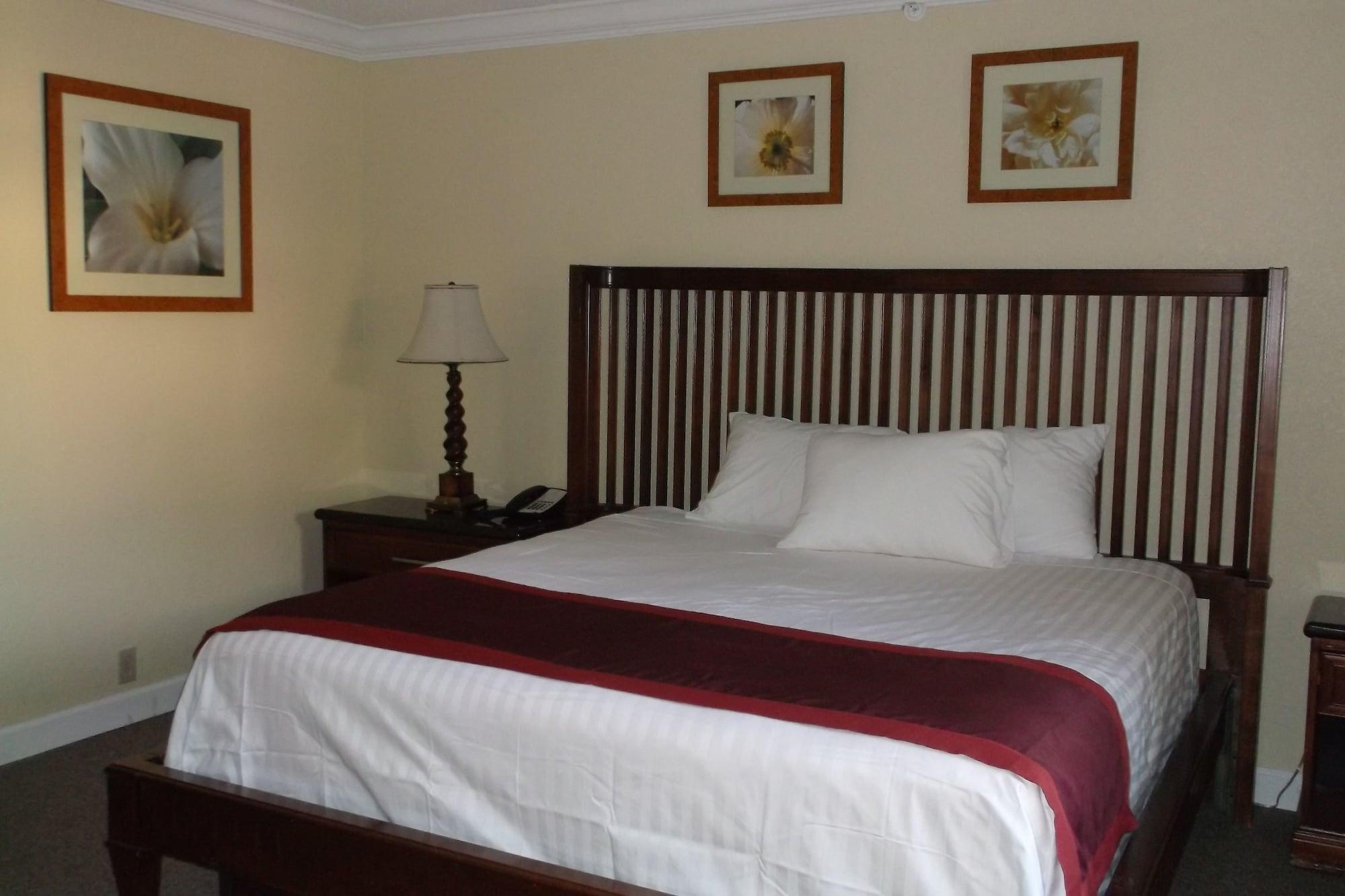 Days & By Wyndham Resort