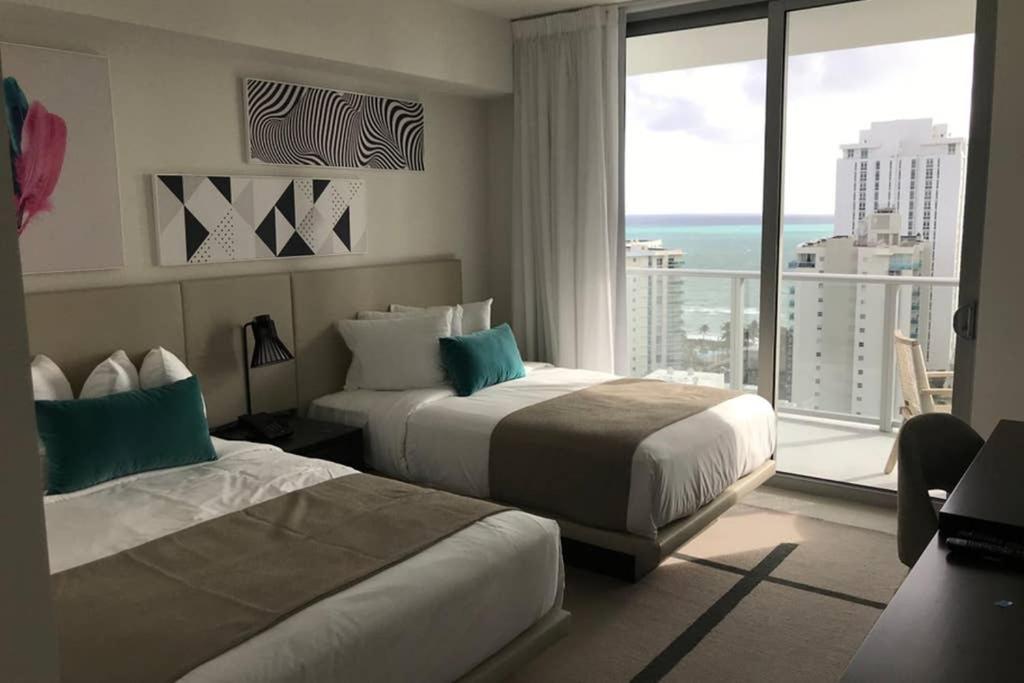 Luxury Condo-hbh Apartment *