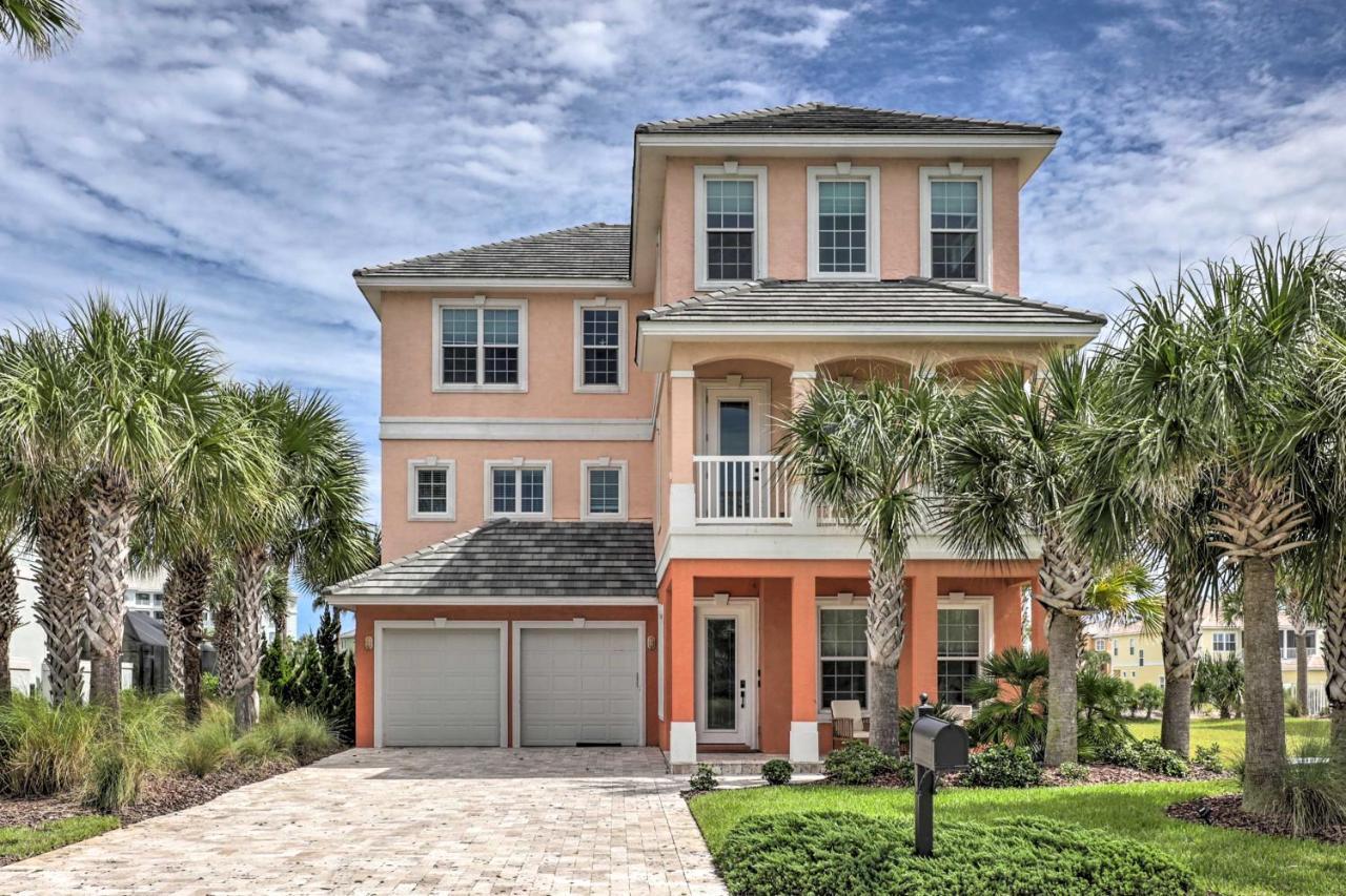 Holiday home Oasis With Pool Steps To Cinnamon Beach!