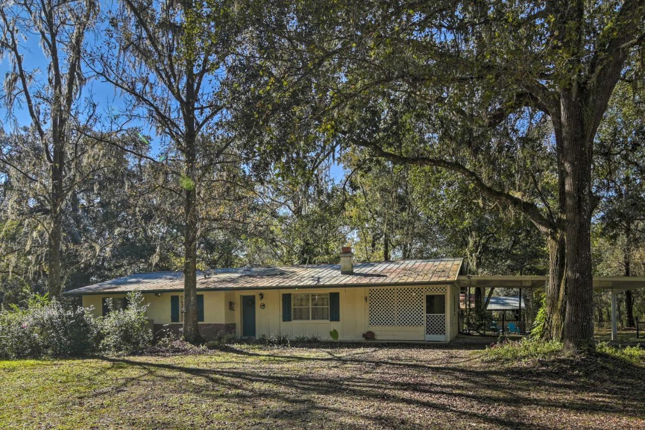 Pet-friendly With Fire Pit! Brooksville