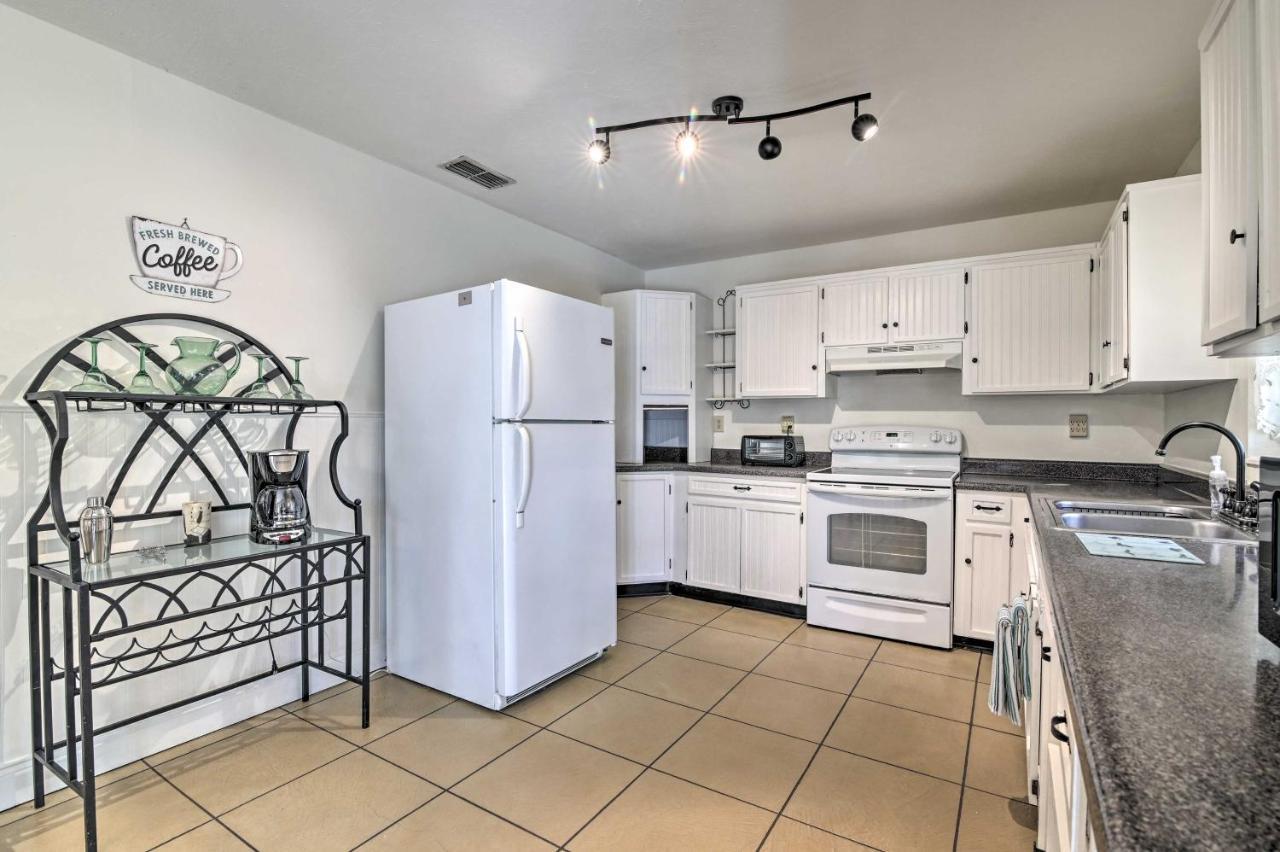 Pet-friendly With Fire Pit! Brooksville