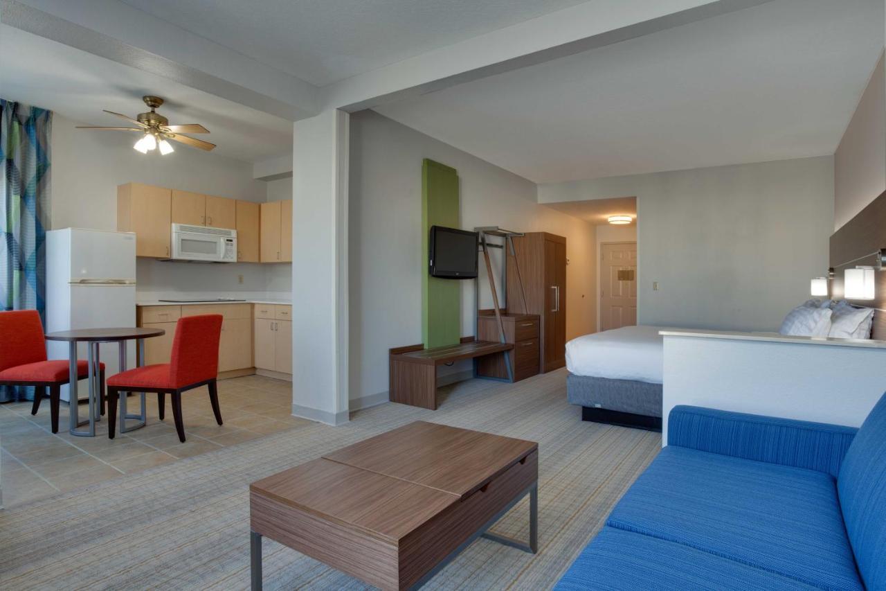 Hotel Express & International Airport By Ihg