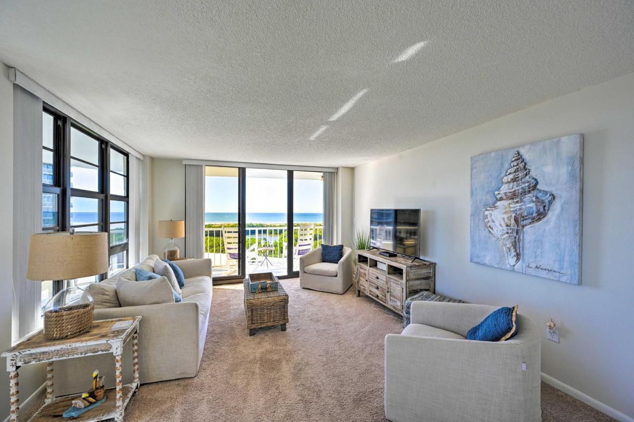 With Balcony And Stunning Ocean Views! Apartment *