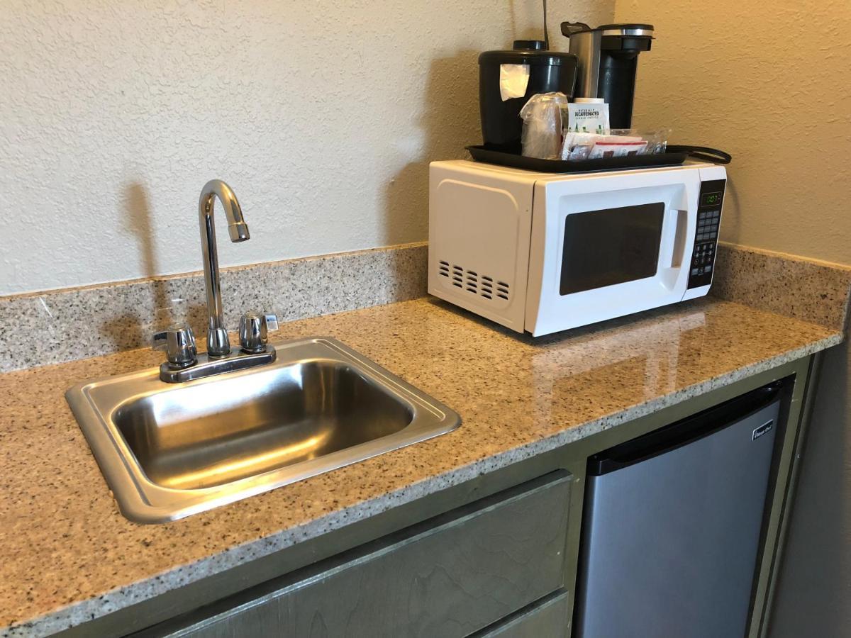 La Quinta By Wyndham Pcb Coastal Palms Upper Grand Lagoon