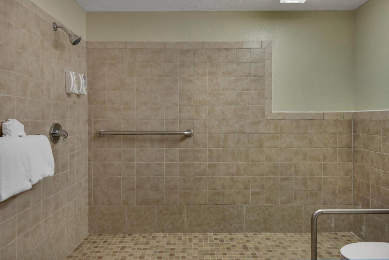 Hotel Baymont By Wyndham Panama Panama City Beach