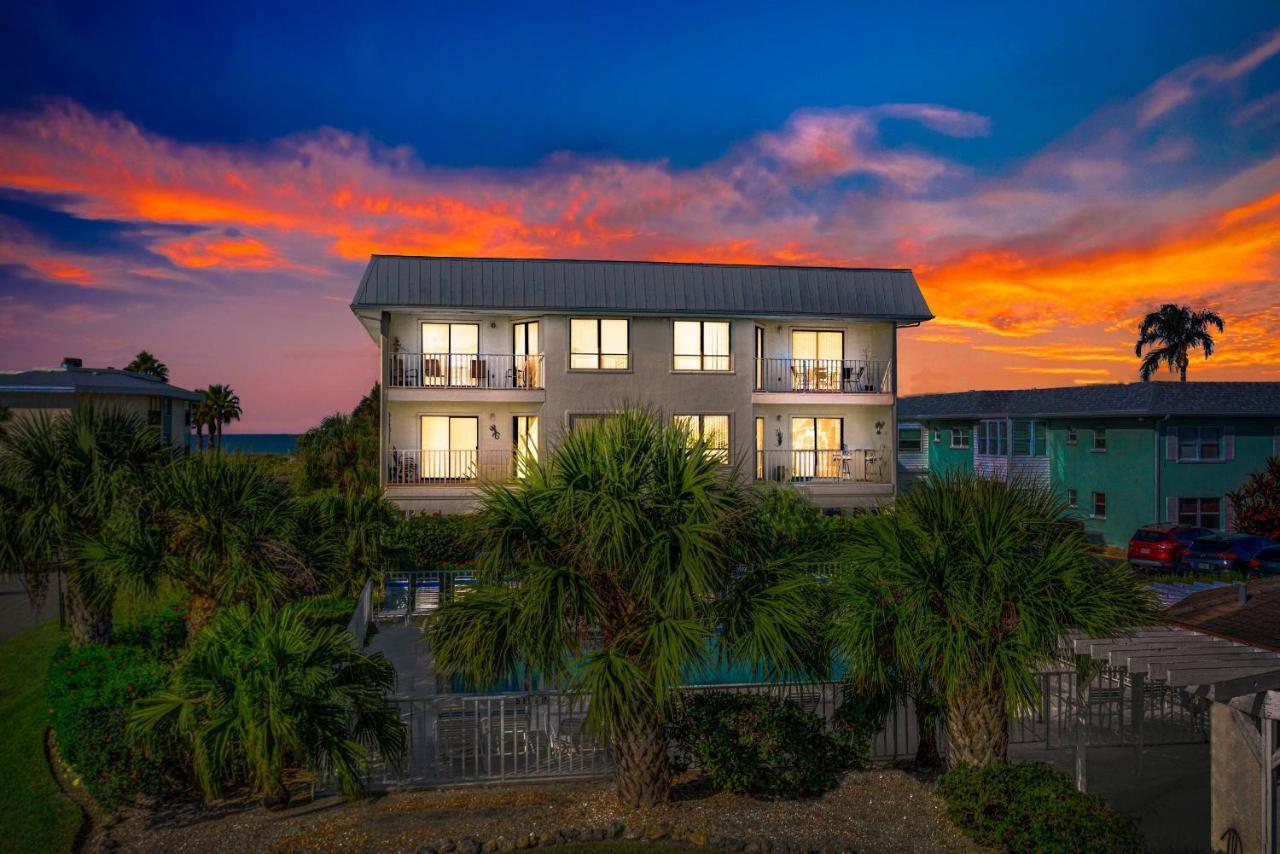 Anna Maria Island Waves Apartment