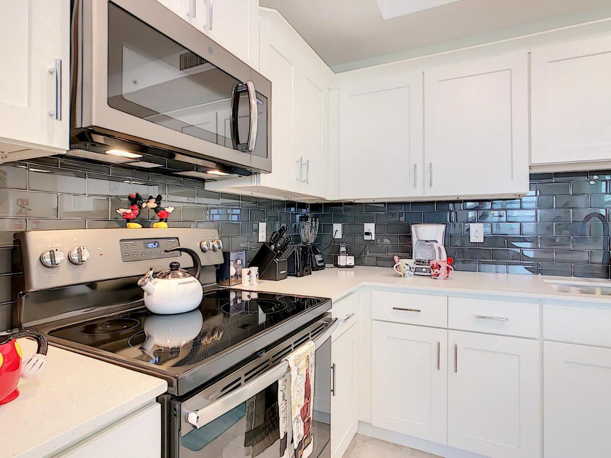 Splendid Thematic 2br With Waterpark
