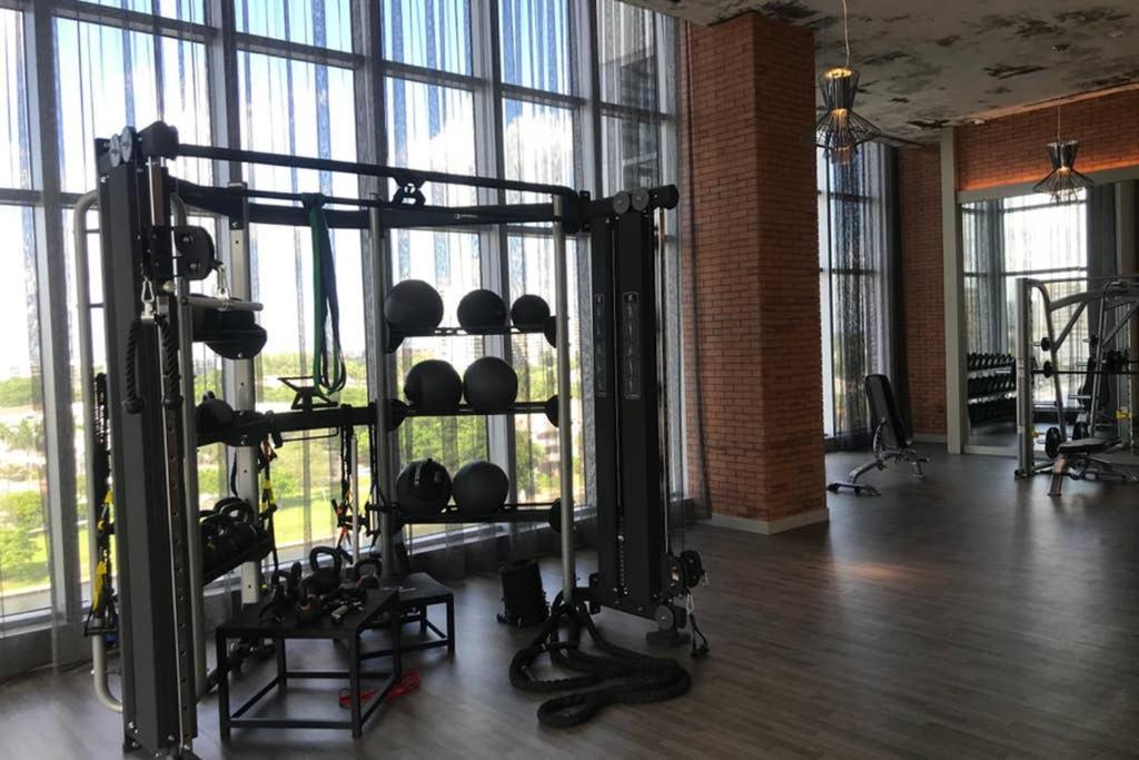 Apartment Luxury Condo-hbh *