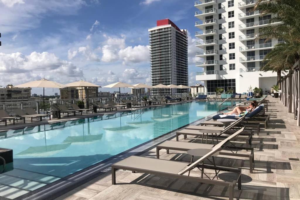 Luxury Condo-hbh Apartment Hollywood