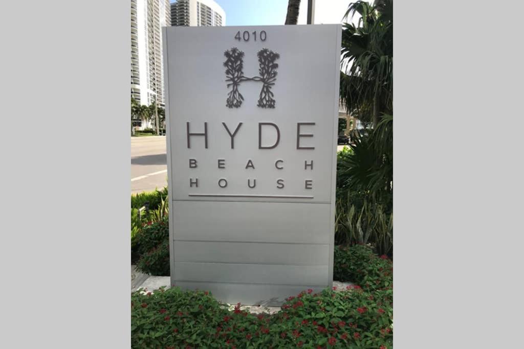 Luxury Condo-hbh