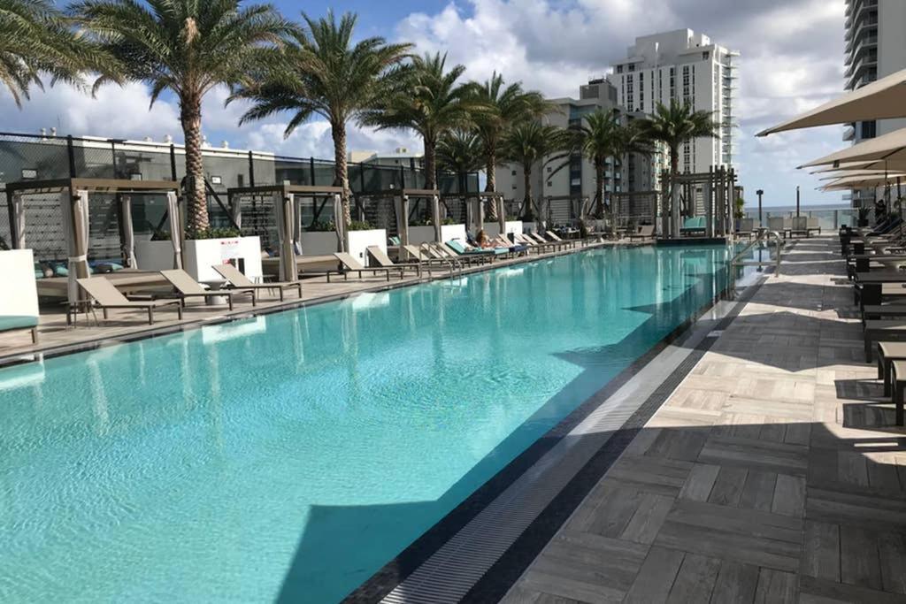 Luxury Condo-hbh Apartment *