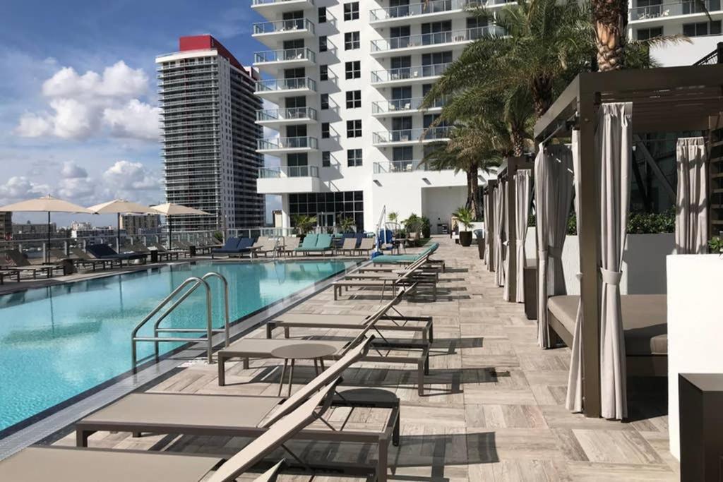 Apartment Luxury Condo-hbh *