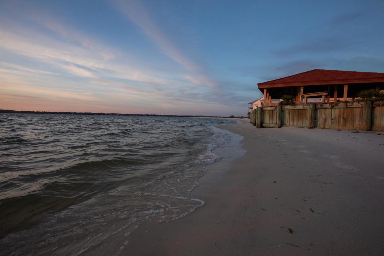 Seashell Escape Apartment