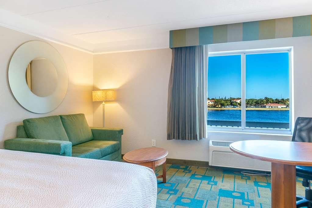 La Quinta By Wyndham Ft. Lauderdale Airport Hotel