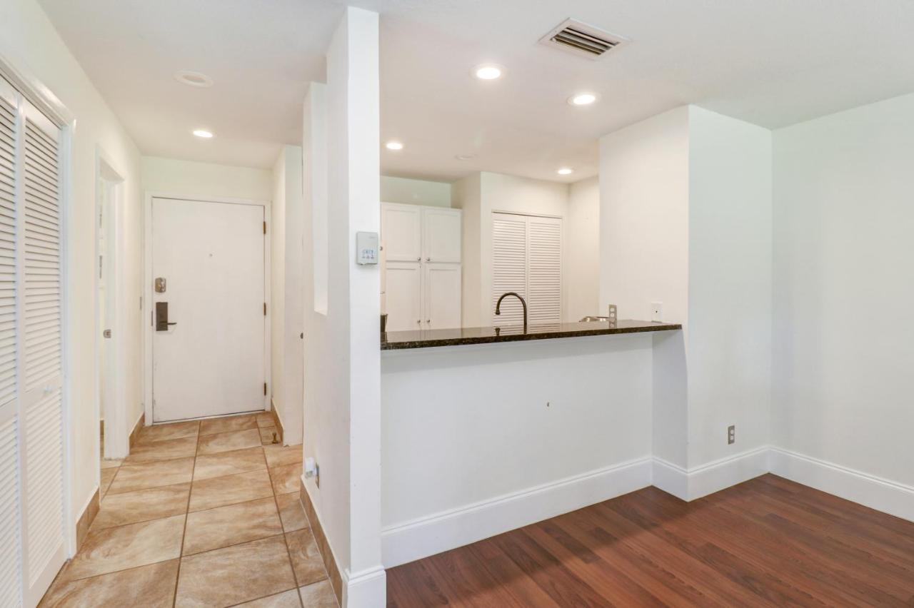 Saddlebrook Golf Course View With Kitchen Apartment