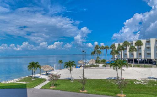 252-wifi Waterfront, Amazing View From Balcony-close To Bucs Stadium Apartment Tampa