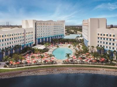 Universal's Endless Summer - Surfside And 3*