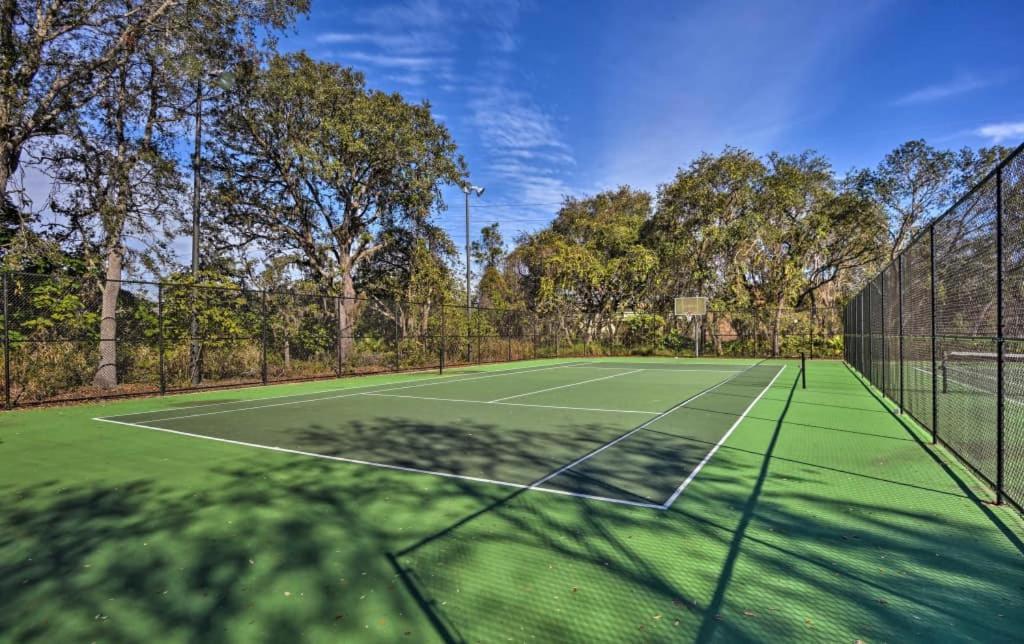 Group Friendly 8br With Private Pool 5 Miles To Holiday home *