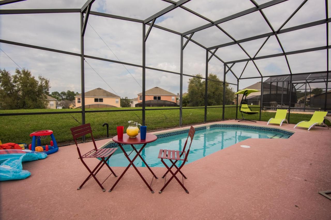Group Friendly 8br With Private Pool 5 Miles To Holiday home