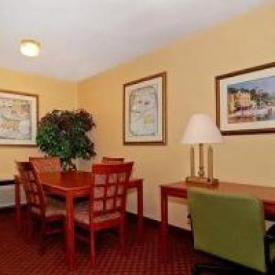 Howard Johnson - 2*