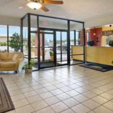 Hotel Days By Wyndham Cruiseport West At I-95/524 Cocoa