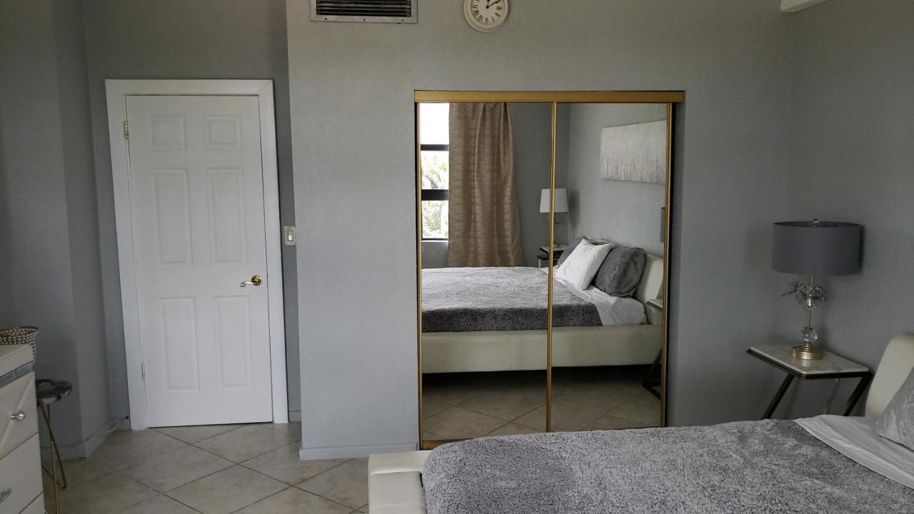 Aparthotel Historic Hollywood
